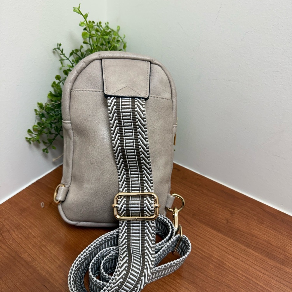 Bostanten Cross Body Sling Bag Small, Lightweight Twilight Gray Chest Bag EUC - Picture 5 of 7